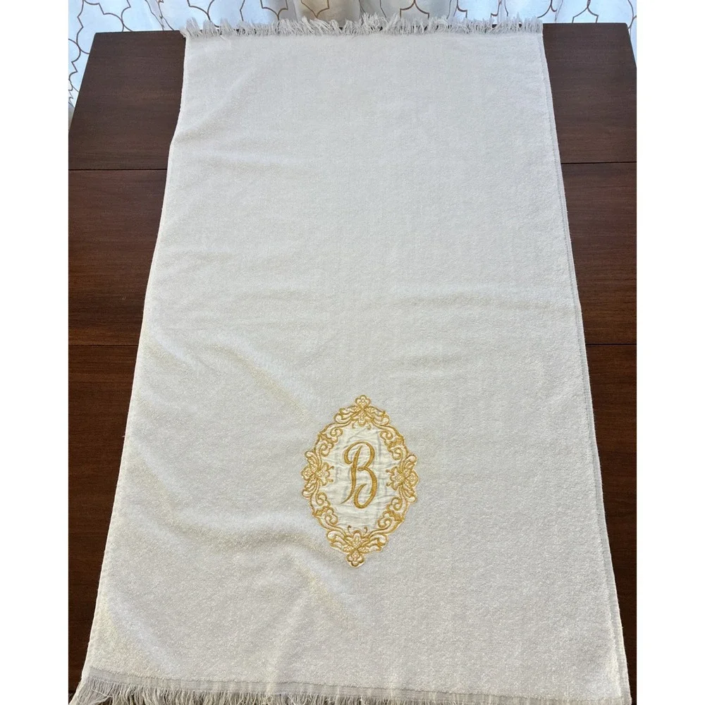 VTG Set Of 2 White W/ Gold  